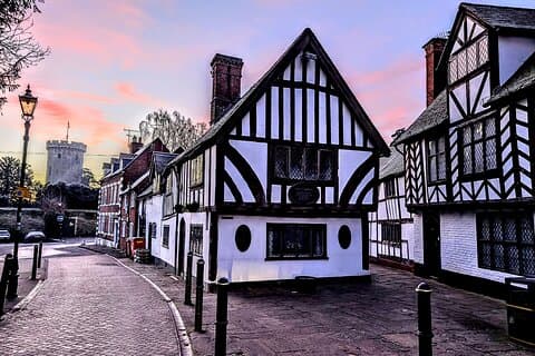 Warwick History Walk 1000 Years of English Stories