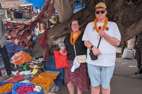 Delhi 5-Hours Shopping Tour with Male/Female Guide