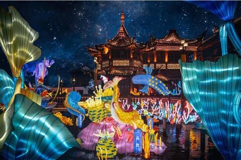 Shanghai Day Tour with English Guide – Explore Yu Garden & More