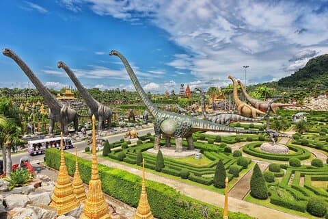 Pattaya Tour Sanctuary of Truth and Nong Nooch Garden With Lunch