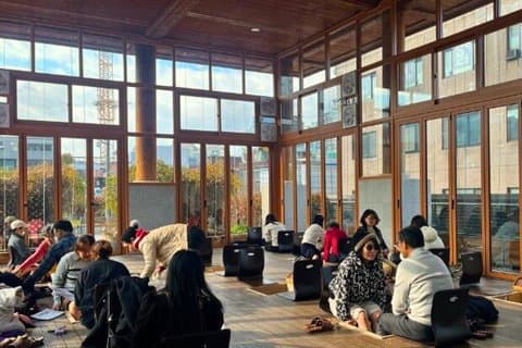 Hidden Seoul Markets with Herbal Wellness, Food & Vintage