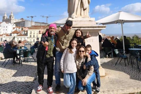 Private Lisbon Tuk Tuk Tour with a Local Guide Experience