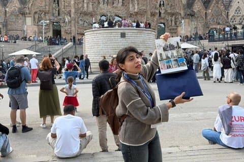 Story Of Barcelona With Private Guide Sagrada Familia & Gothic