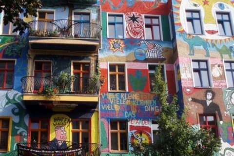 Kiez & Culture: Friedrichshain Local Walk & East Side Gallery