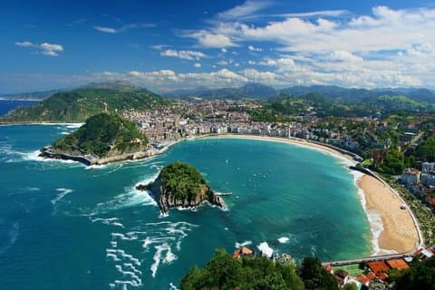Private San Sebastián Tour from Bilbao with City Highlights