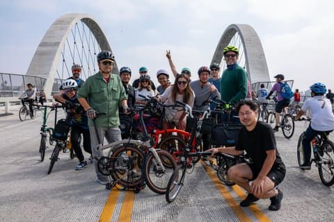 Los Angeles Guided Bike Tour: Explore LA Highlights on Two Wheels