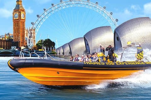 Speedboat Cruise Tour: Embankment OR Westminster Pier -70 minutes