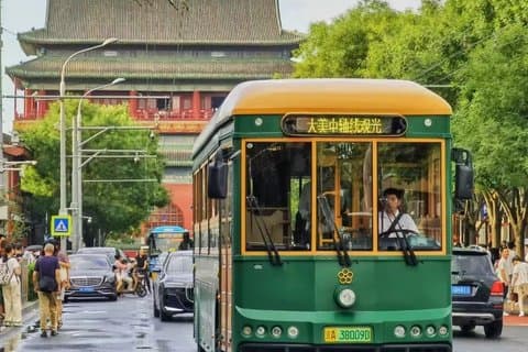 Ride and Craft Old Beijing Adventure