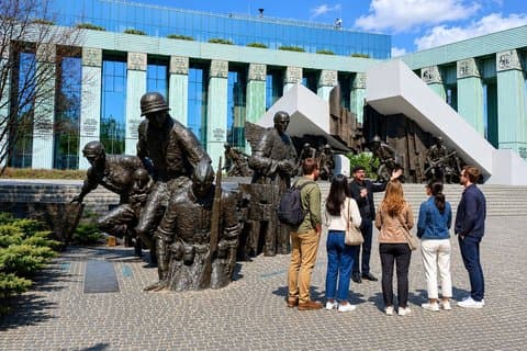 Warsaw in World War 2 Walking Tour