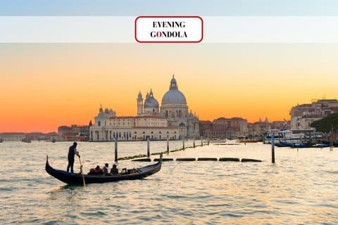 Romantic Evening Gondola Ride on the Grand Canal