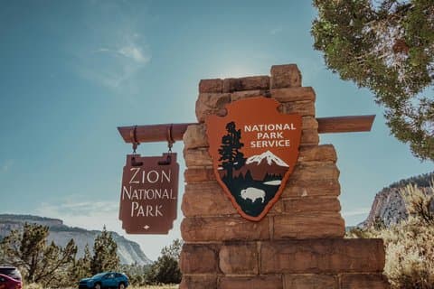 From SLC: Private Day Tour to Bryce Canyon and Zion National Park