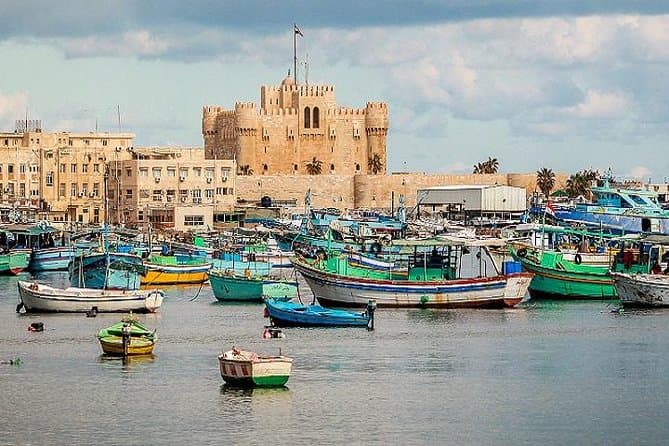 Giza to Alexandria in One Day: Cairo Escape