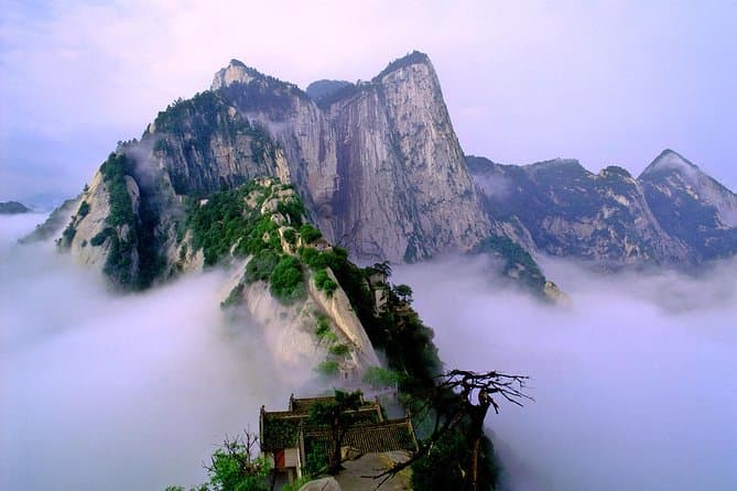 Mt. Huashan Hiking Tour