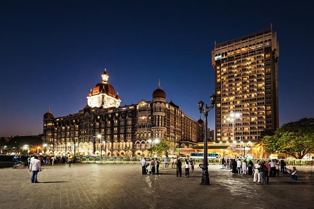 Mumbai by Night Guided Tour