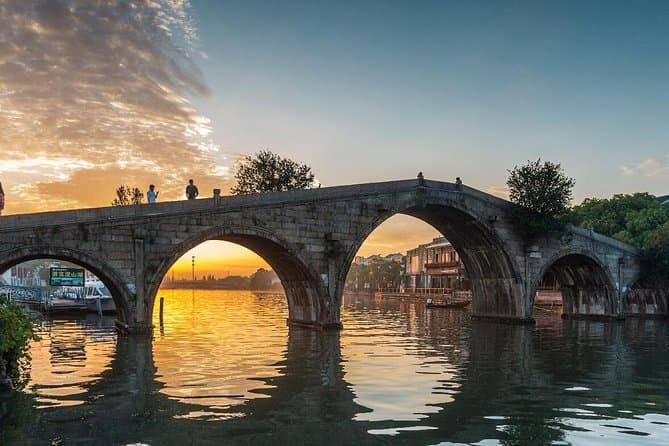 Zhujiajiao Ancient Town Tour