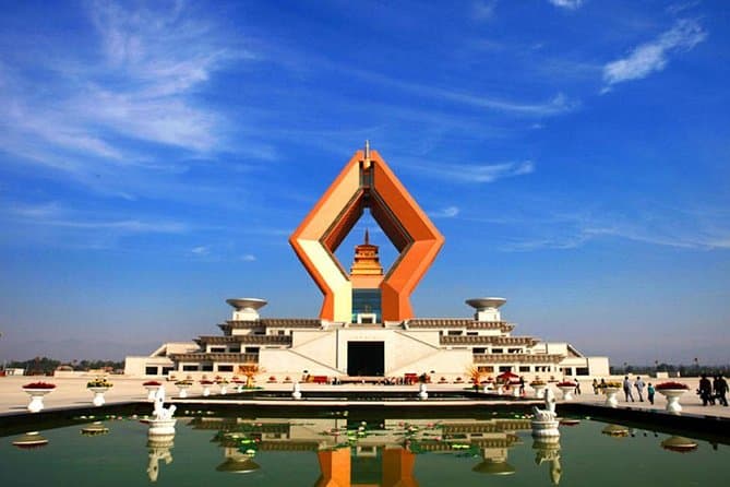 Qianling Mausoleum: Imperial Heritage Tours