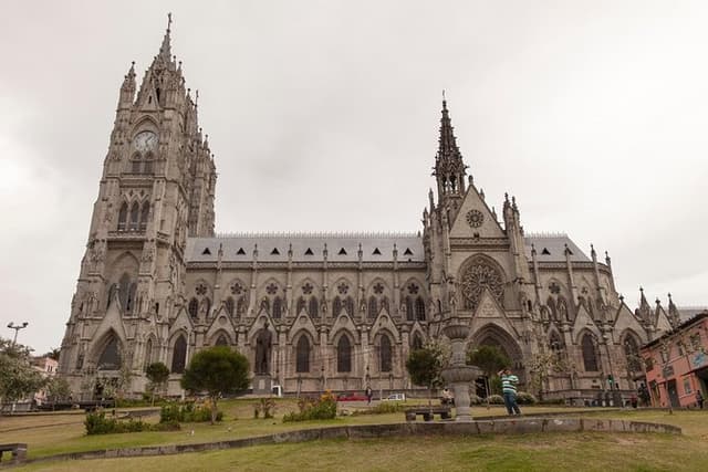 Private Quito City Tour with Panecillo´s Hill, and main churches