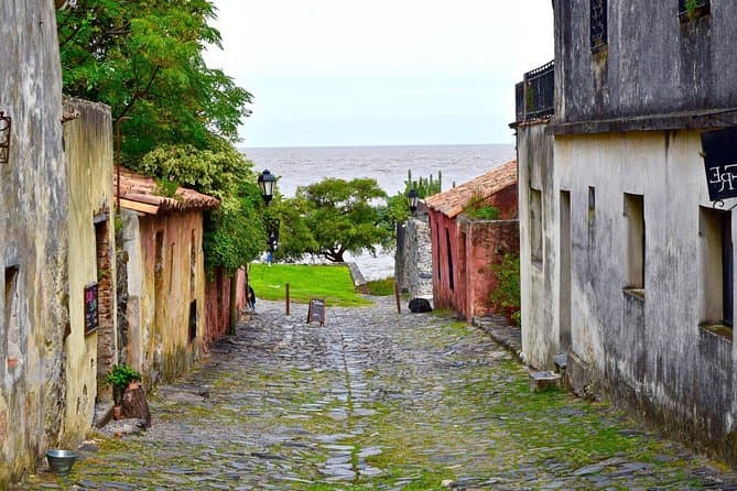 Colonia del Sacramento Day Trip from Buenos Aires