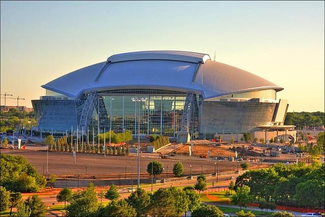 Dallas Cowboys Stadium Small Group Tour with Transportation