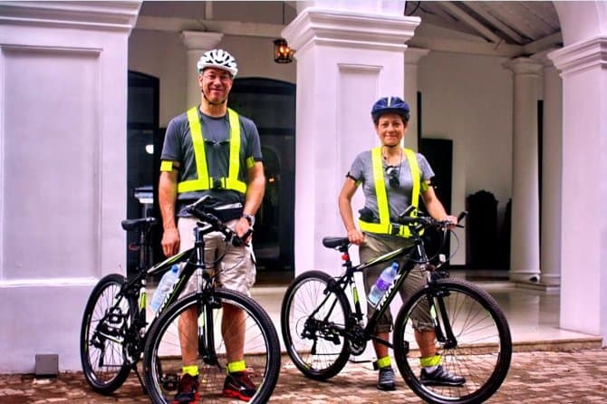 Explore Colombo at Night: Ultimate Cycling Adventure