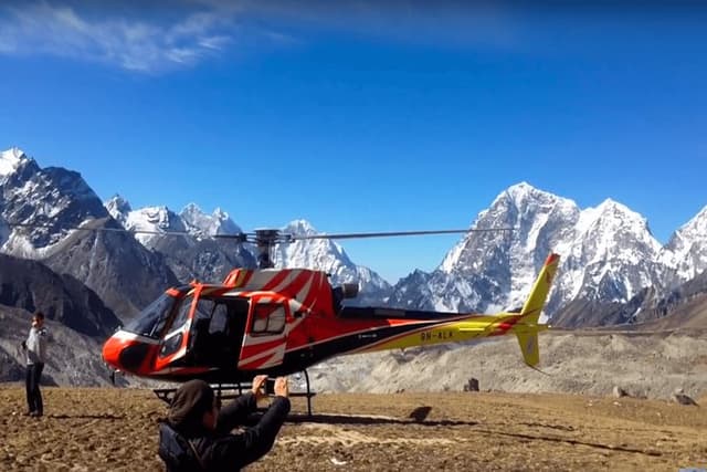 Everest base camp Helicopter Tour