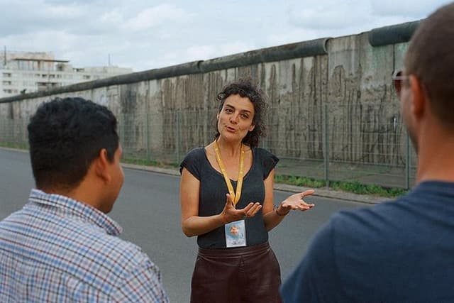 Small Group Walking Tour of East Berlin with a French Guide