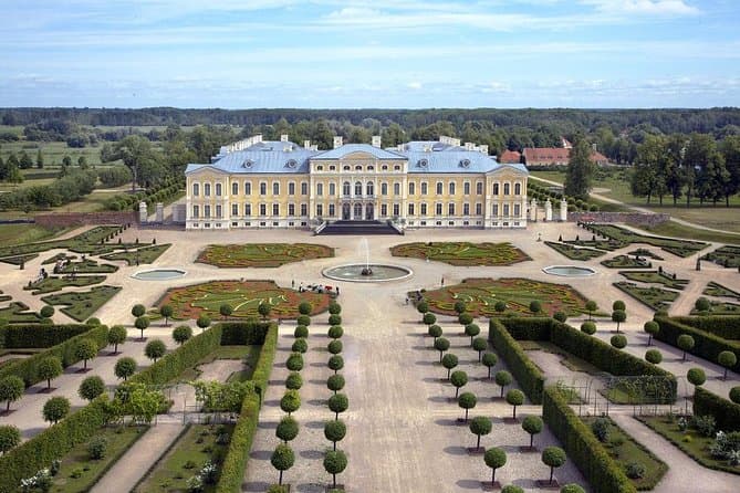 Unveil the Royal Elegance of Rundale Palace near Riga
