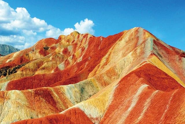 8-Day Silk Road Trip of Dunhuang, Jiayuguan, Zhangye with Accommodation