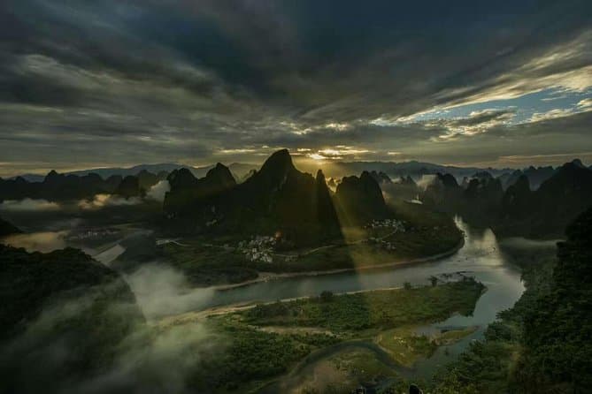 Guilin's Best Xianggong Mountain Sunrise Experience