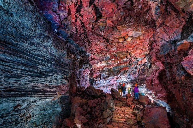 Raufarhólshellir Lava Tunnel: Epic Reykjavik Day Trip