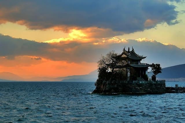 1-Day Dali Erhai Sightseeing Tour