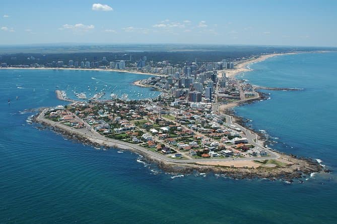 Compare Best Transfers: Montevideo to Punta del Este