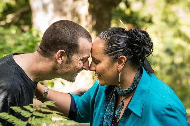 Auckland Māori Cultural Tour with Indigenous Guide & West Coast