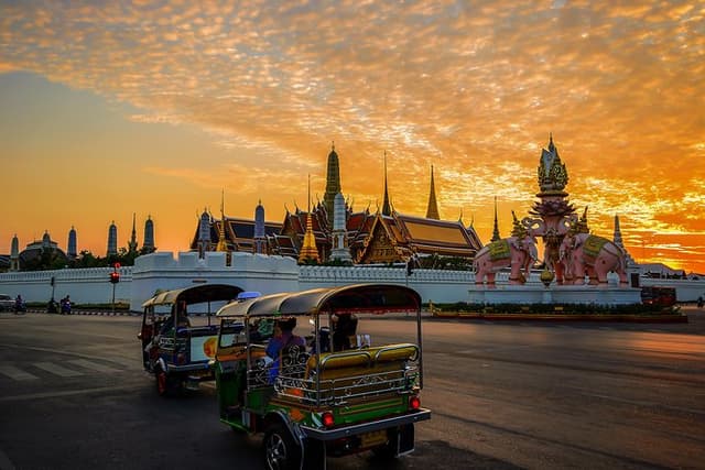Private Bangkok Tuk Tuk Sunset Long-tail Night Lights