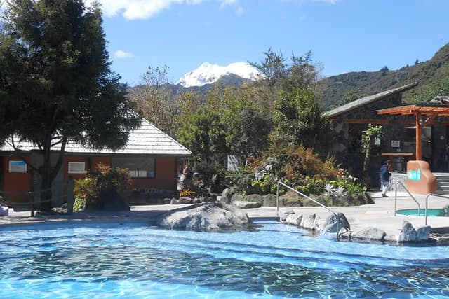 Private Tour to Papallacta Hot Springs with Optional visit to Rose Plantation