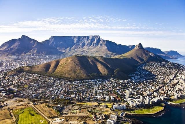 Cape City + Table Mountain Local Selection Full Day Tour
