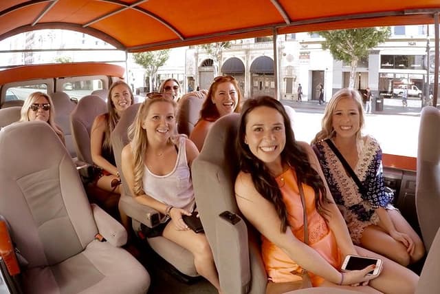 LA: Hollywood Open-Air Bus Tour: Celebrity Homes & Beverly Hills