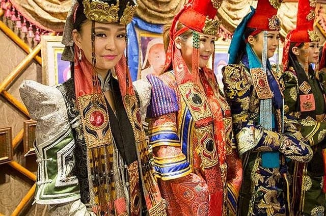 Mongolian Yurt Dinner with Jing-A Brewing Hopping and Beijing CBD Night Tour