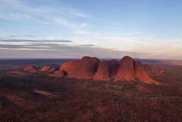 Scenic Plane Flight: Uluru & Kata Tjuta