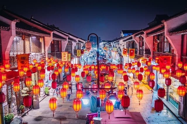 Hangzhou Cultural Day Tour by Mini Coach