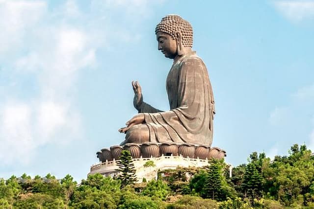 Private Lantau Tour: Big Buddha, Crystal Cable Car & Tai O Pickup