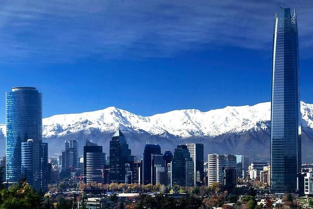 Santiago City Tour, Wine Tasting & Winery Lunch