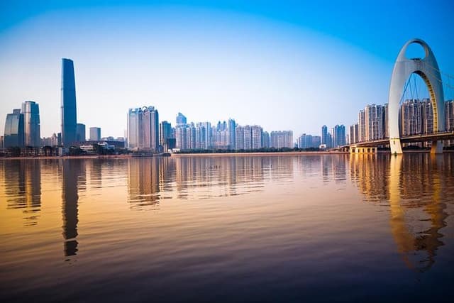 Private Historical Tour: Guangzhou City Sightseeing Including Lunch