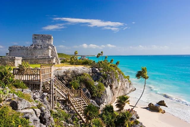 Yucatan Peninsula Full-Day Private Tour: Akumal, Tulum Ruins and Cenote Swim
