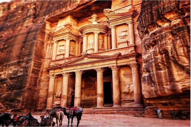Private Full-Day Aqaba Shore Excursion to Petra and Little Petra