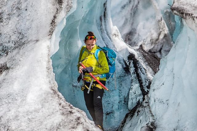 Sólheimajökull: Glacier Hike Exploration