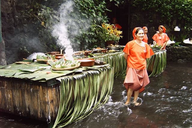Shared Villa Escudero Tour from Manila