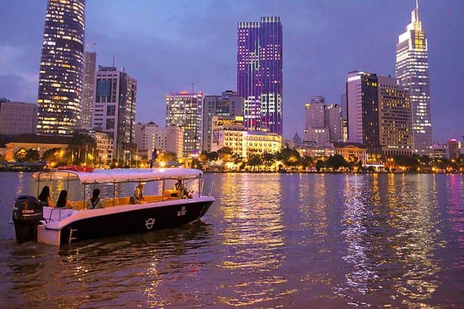 Best Saigon River Dinner Cruise & Ho Chi Minh City Night Tour