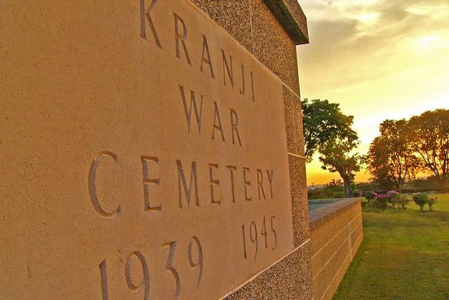 Private Tour: World War II Introduction on Singapore