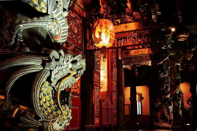 Best Taipei Night Tour: Night Markets & City Lights